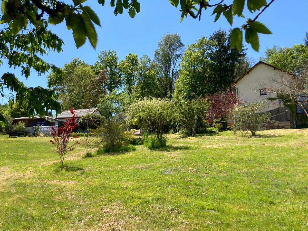 Saint-Ybard La Maison Charmante D'Elisabeth מראה חיצוני תמונה