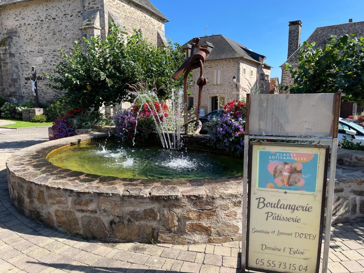 Saint-Ybard La Maison Charmante D'Elisabeth מראה חיצוני תמונה