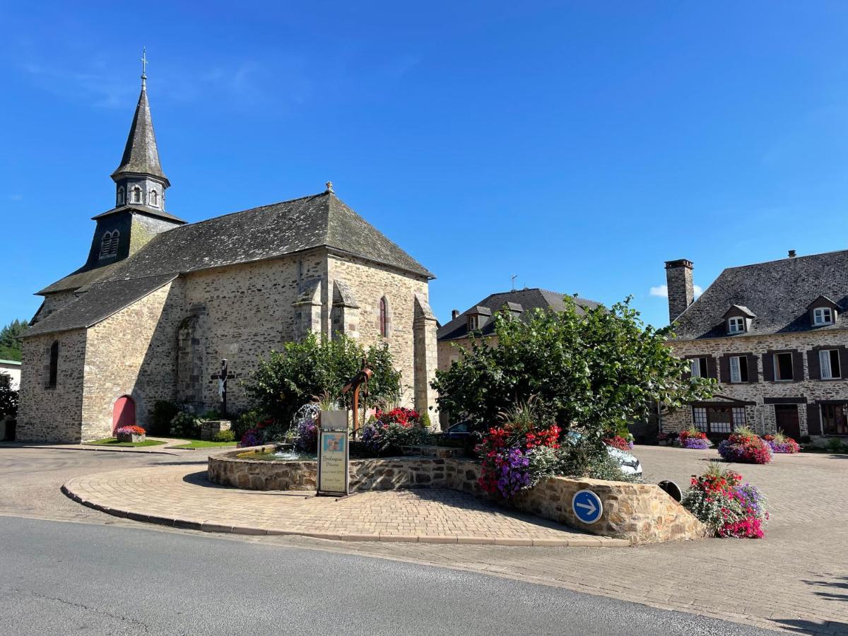 Saint-Ybard La Maison Charmante D'Elisabeth מראה חיצוני תמונה